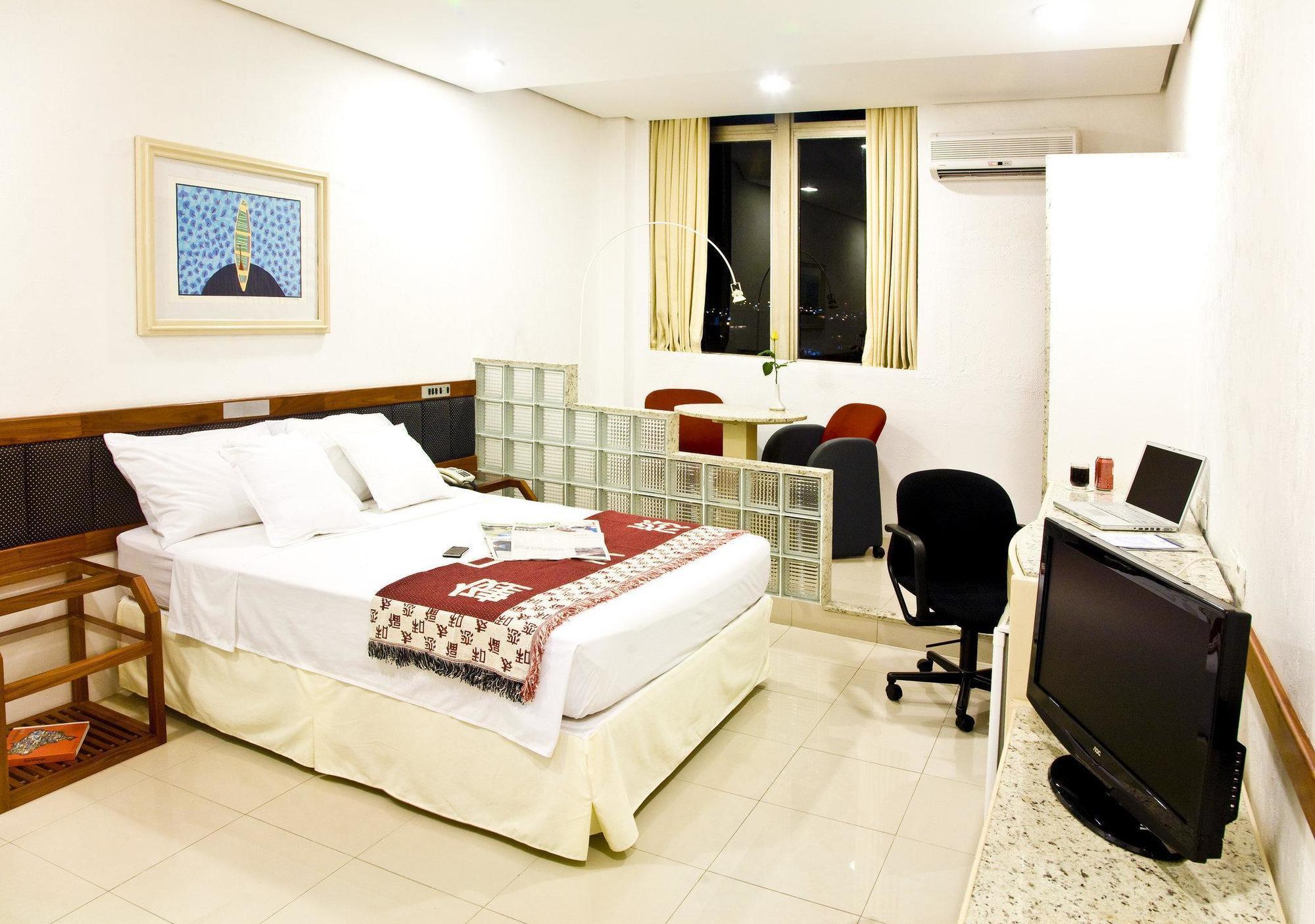Lord Manaus Hotel Buitenkant foto