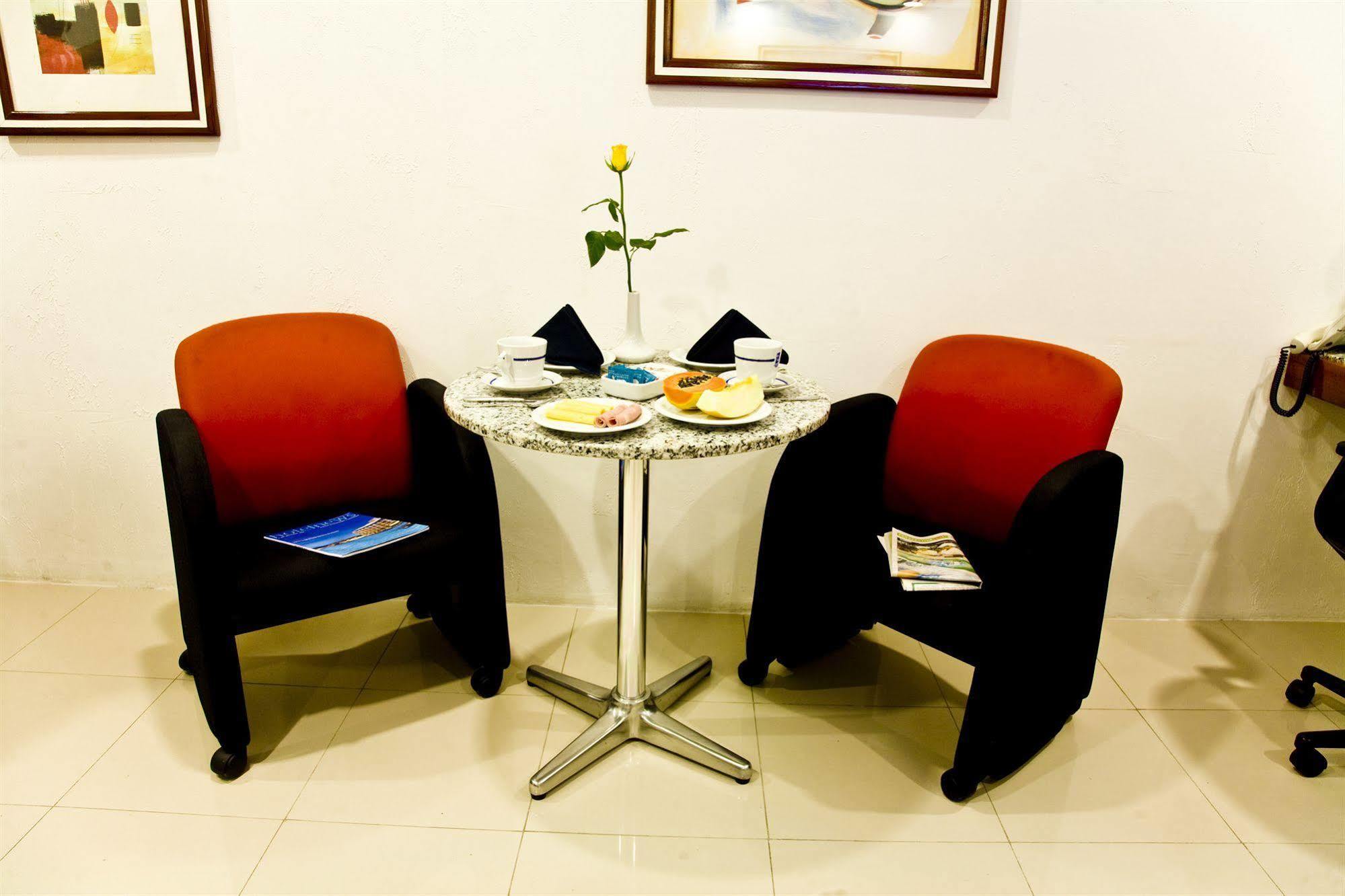 Lord Manaus Hotel Buitenkant foto